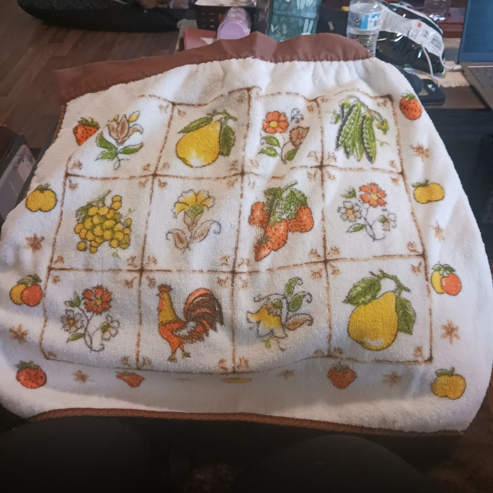 Vintage Fruit & Rooster Embroidered Kitchen Towel - White, Yellow, Orange, Green